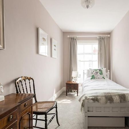 Four Bedroom Townhouse In Famous Suffolks Area Cheltenham Exteriör bild