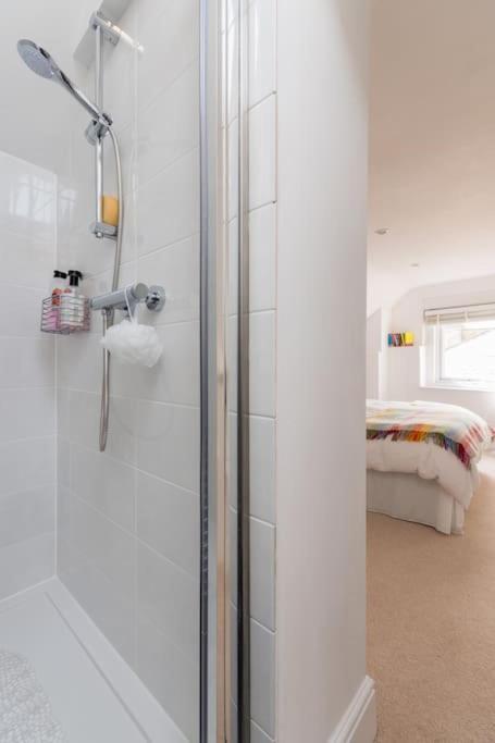 Four Bedroom Townhouse In Famous Suffolks Area Cheltenham Exteriör bild